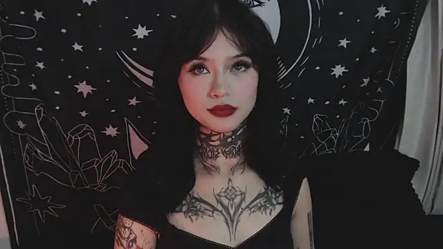 Snapshot of Isabella__dark chatting on 18, 1, 2025 Isabella  dark online show from 18, 1, 2025