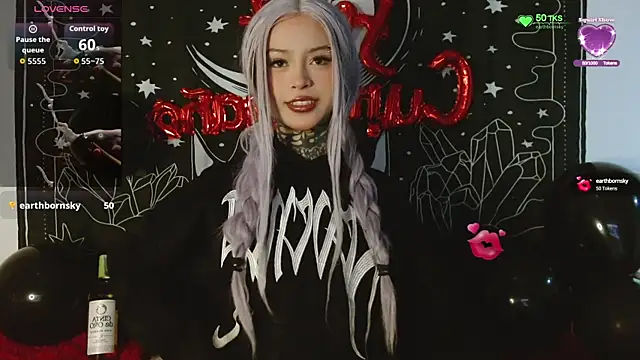 Snapshot of Isabella__dark chatting on 14, 10, 2025 Isabella  dark online show from 14, 10, 2025