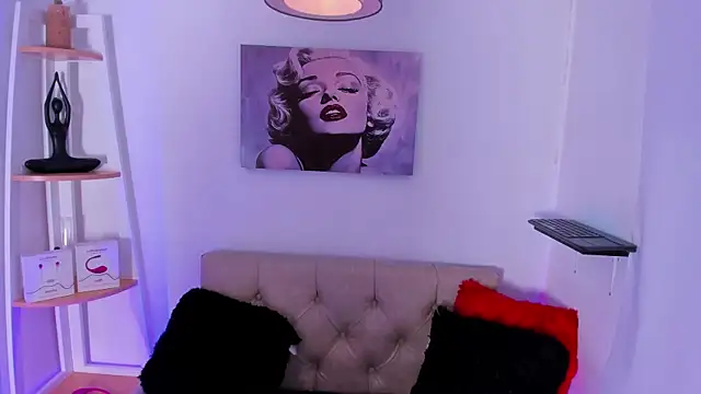 ginevra boobs online show from 4, 10, 2025