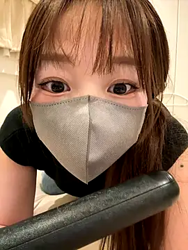 Snapshot of OCHAN___X chatting on 19, 10, 2025 OCHAN X online show from 19, 10, 2025