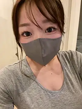 Snapshot of OCHAN___X chatting on 8, 10, 2025 OCHAN X online show from 8, 10, 2025