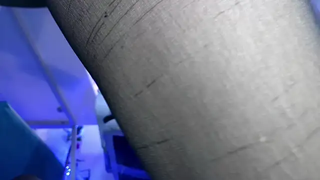 SUZZET 22 online show from 5, 12, 2025