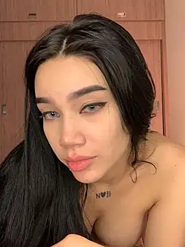 Snapshot of Ambar_R0SSE chatting on 6, 3, 2025 Ambar R0SSE online show from 6, 3, 2025
