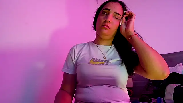 Snapshot of Mila_cams1_ chatting on 8, 11, 2025 Mila cams1 online show from 8, 11, 2025