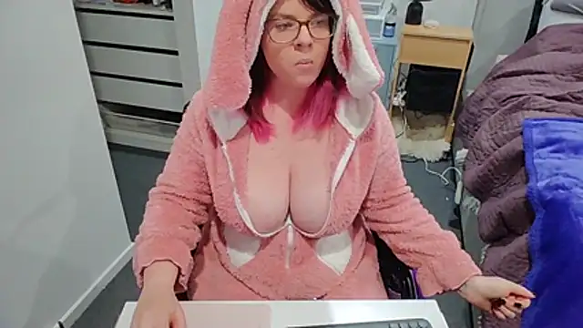 XxxAprilxxX online show from 5, 7, 2026