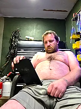 Snapshot of Txweld89 chatting on 1, 2, 2026 Txweld89 online show from 1, 2, 2026