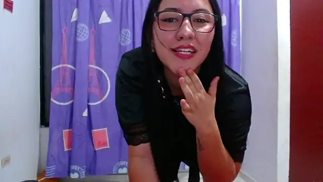 Snapshot of LuciaTomson chatting on 25, 5, 2026 LuciaTomson online show from 25, 5, 2026