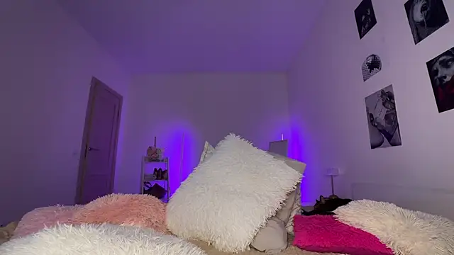 AnnyBastet online show from 4, 4, 2026