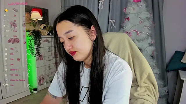 FreyaRaya online show from 19, 12, 2025