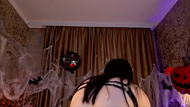 FreyaRaya online show from 2, 11, 2025