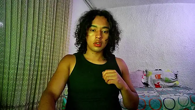 Snapshot of angelsdustxxx chatting on 21, 3, 2026 angelsdustxxx online show from 21, 3, 2026