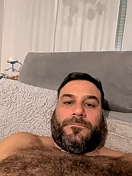 Snapshot of MarcosSuizo chatting on 2, 12, 2025 MarcosSuizo online show from 2, 12, 2025