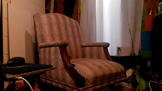 Snapshot of Haztogo4me chatting on 17, 5, 2026 Haztogo4me online show from 17, 5, 2026