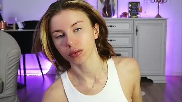 ivyleague  online show from 28, 10, 2025