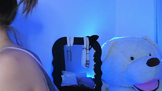 ivyleague  online show from 14, 3, 2026