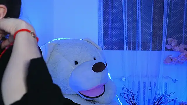 ivyleague  online show from 7, 3, 2026