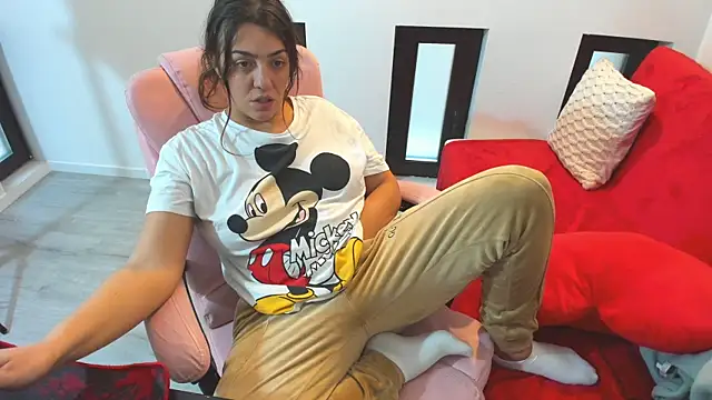 Dyana Kaylinn online show from 22, 12, 2025