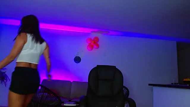 Susi bell online show from 5, 11, 2025