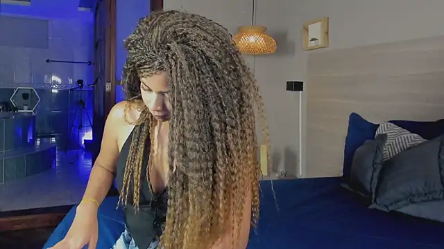 nayah   online show from 11, 10, 2025