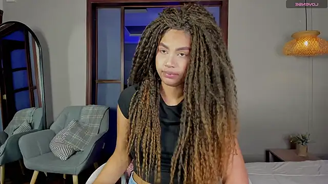 nayah   online show from 29, 10, 2025