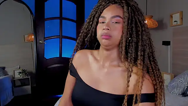 nayah   online show from 22, 10, 2025