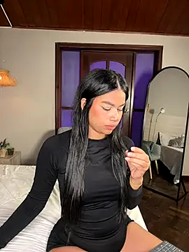 nayah   online show from 19, 12, 2025