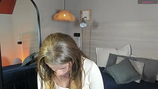 Snapshot of nayah__ chatting on 17, 6, 2026 nayah online show from 17, 6, 2026