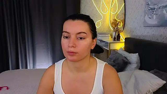 YourSweetDream  online show from 6, 2, 2025