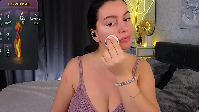 YourSweetDream  online show from 22, 2, 2025