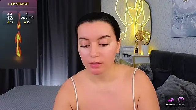 YourSweetDream  online show from 2, 3, 2025