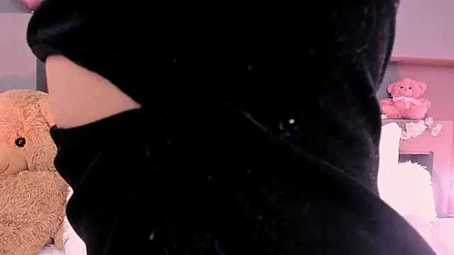 rosemonrooe online show from 6, 11, 2025