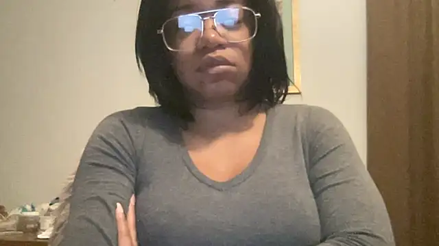 Snapshot of MommyConfident chatting on 10, 1, 2026 MommyConfident online show from 10, 1, 2026