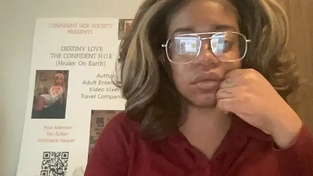 Snapshot of MommyConfident chatting on 1, 6, 2026 MommyConfident online show from 1, 6, 2026