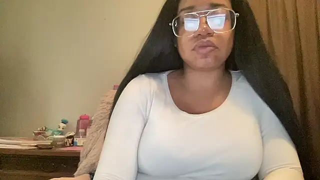 Snapshot of MommyConfident chatting on 15, 1, 2026 MommyConfident online show from 15, 1, 2026