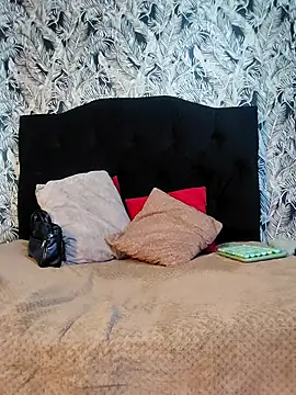 Devil Sara online show from 6, 11, 2025