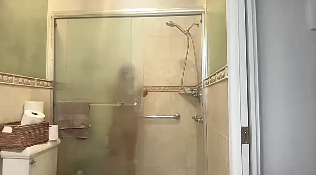 ALEXADANIELLE online show from 4, 12, 2024