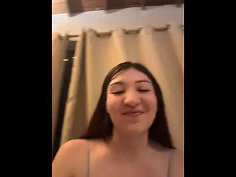 Snapshot of Valengarcia_ chatting on 3, 6, 2026 Valengarcia online show from 3, 6, 2026
