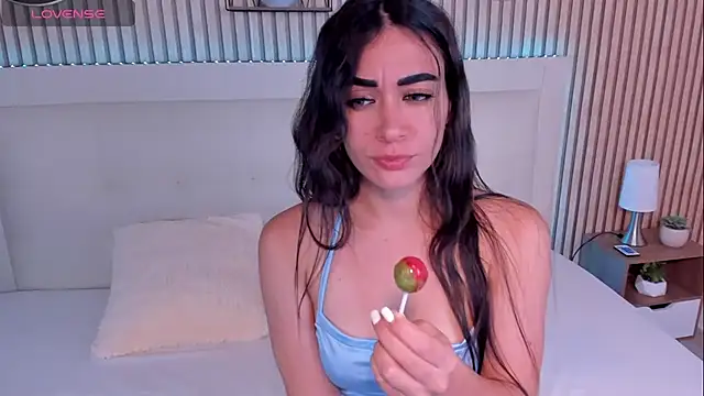 Emma Sophia2 online show from 3, 10, 2025