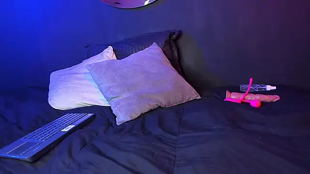 Snapshot of gasaiusagi_golden chatting on 24, 9, 2025 gasaiusagi golden online show from 24, 9, 2025