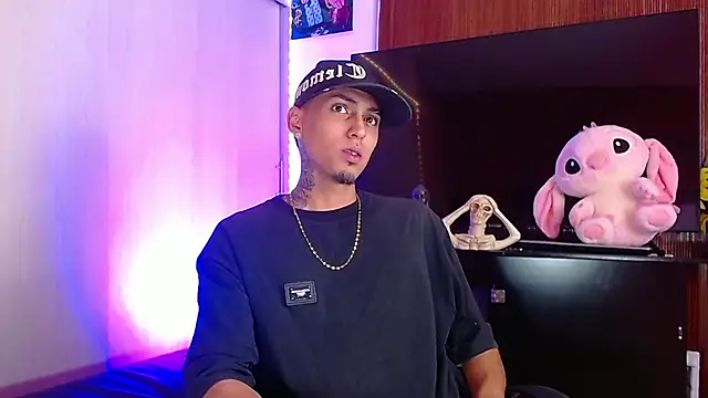 Liam lee online show from 5, 12, 2025