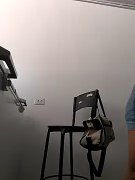 Francesca ferrari online show from 9, 1, 2026