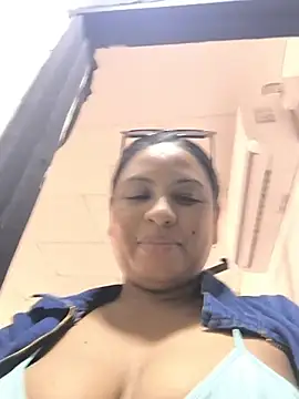 Snapshot of Francesca_ferrari chatting on 1, 8, 2026 Francesca ferrari online show from 1, 8, 2026