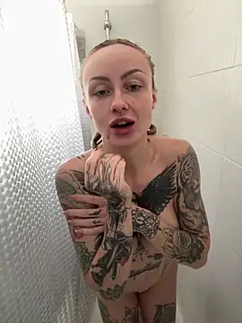 haileyhope  online show from 7, 4, 2026