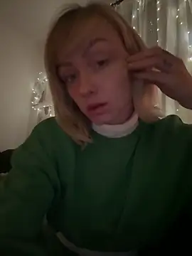 haileyhope  online show from 15, 2, 2026