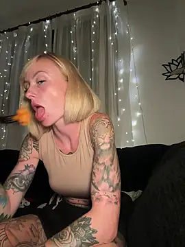 Snapshot of haileyhope_ chatting on 23, 7, 2026 haileyhope online show from 23, 7, 2026