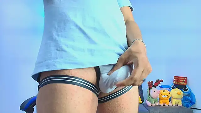 TylerWhite  online show from 26, 11, 2025