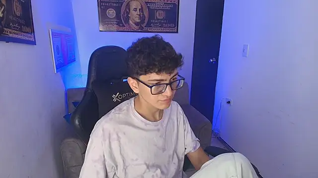TylerWhite  online show from 27, 2, 2025