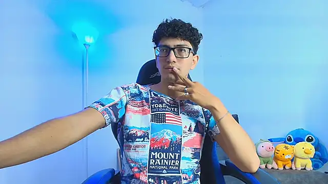 TylerWhite  online show from 14, 10, 2025