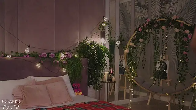 Meow Nancy online show from 5, 2, 2025