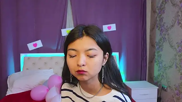 Shy Kira online show from 10, 2, 2025